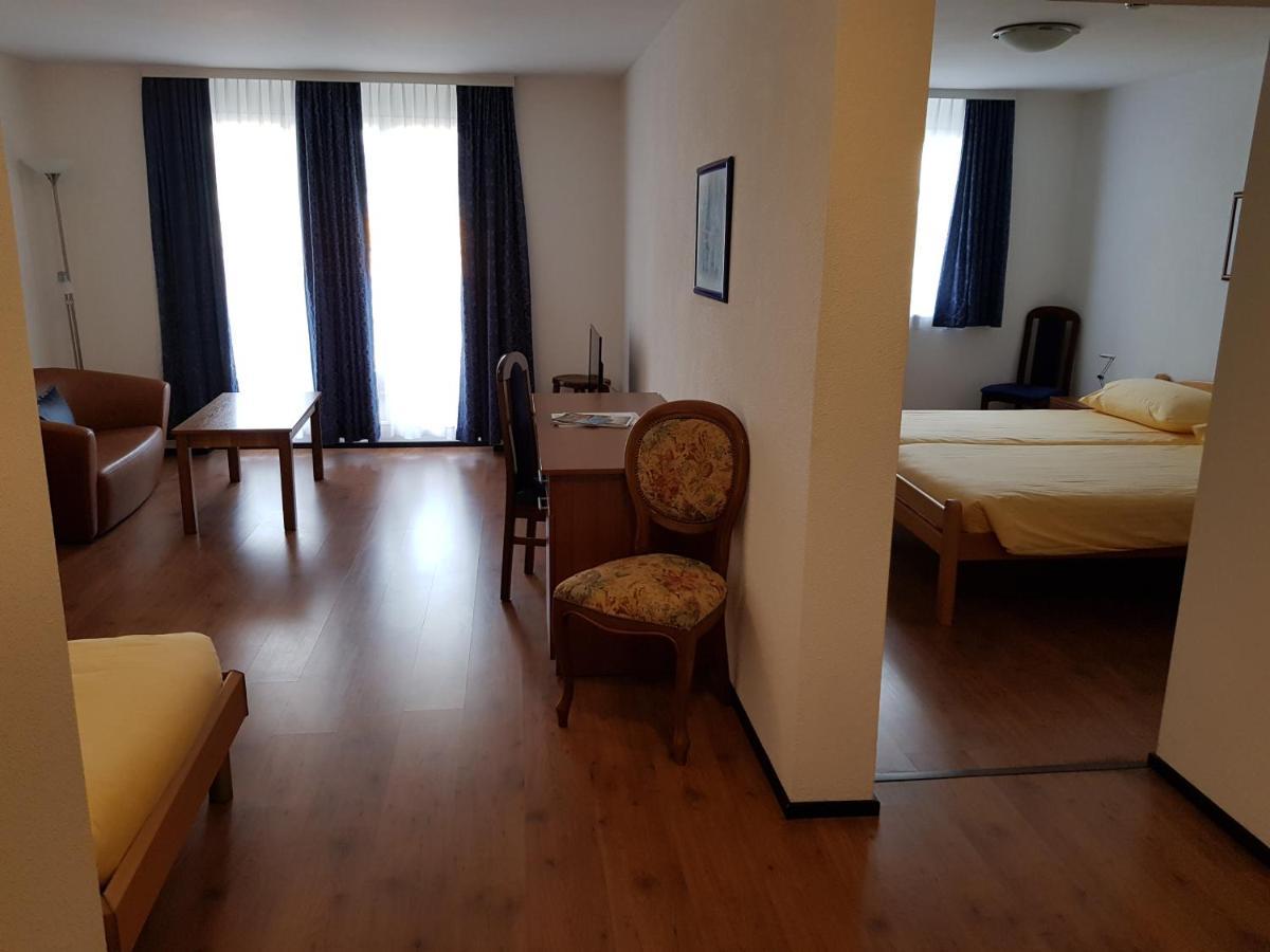 Motel & Aparthotel Brueggli Emmen Εξωτερικό φωτογραφία